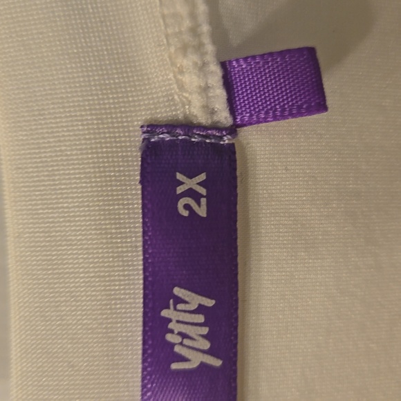 Yitty Crop Pride Tee Size 2x - Picture 3 of 3